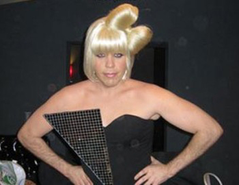 Perez Hilton versione Lady Gaga